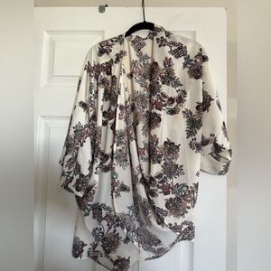Lord & Taylor Floral Kimono Top - Cream and Red